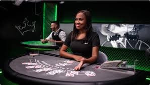 Papan Monopoly Live dengan berbagai petak dan nilai pembayaran